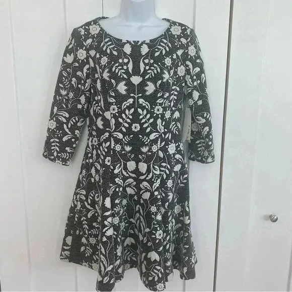 Eliza J Dresses & Skirts - Eliza J Floral Jacquard Fit & Flare Dress